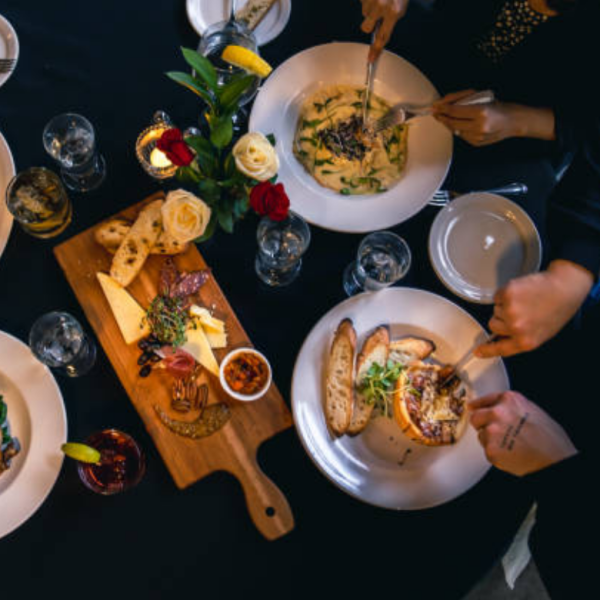 Duis mollis est non commodo luctus nisi erat porttitor ligula eget.